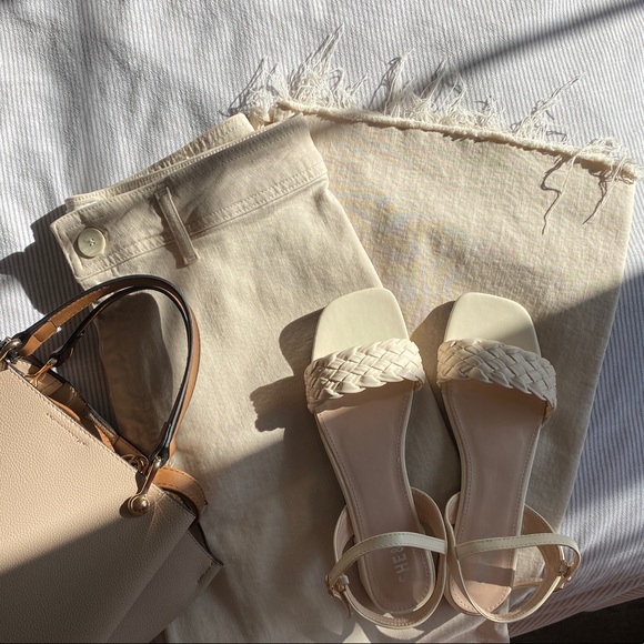 NWT Cream Braided Strap Sandals - Picture 11 of 16